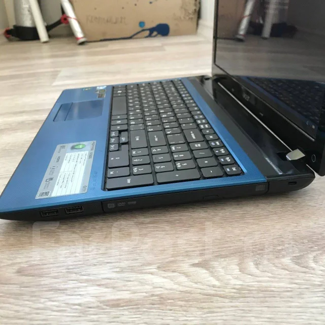 Acer Aspire 5750. 15.6", 2,2����, ��� 8 ��, ���� 320���, WiFi: 1, Bluetooth: 1, ����������� �� 2��. ����