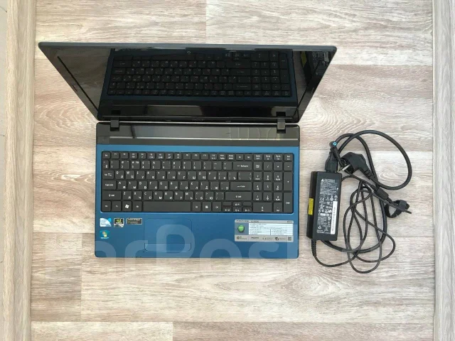 Acer Aspire 5750. 15.6", 2,2����, ��� 8 ��, ���� 320���, WiFi: 1, Bluetooth: 1, ����������� �� 2��. ����