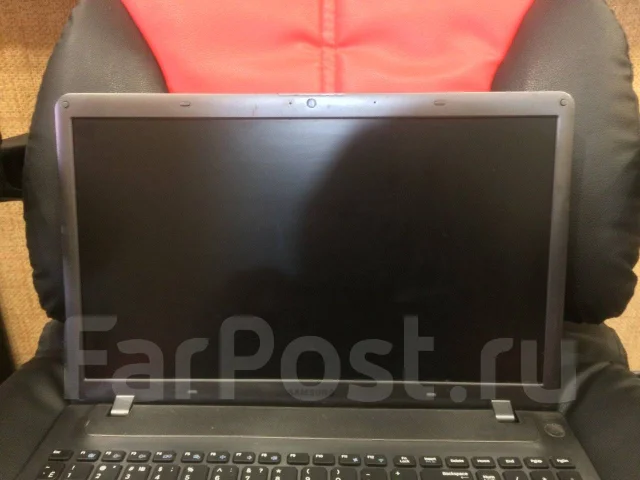 Samsung 355V5C. 15.6", 3,2����, ��� 8 ��, ���� 750���, WiFi: 1, Bluetooth: 1 ����
