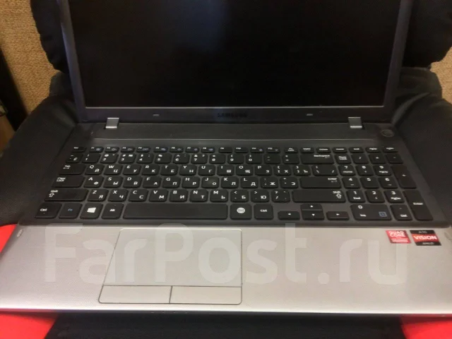 Samsung 355V5C. 15.6", 3,2����, ��� 8 ��, ���� 750���, WiFi: 1, Bluetooth: 1 ����