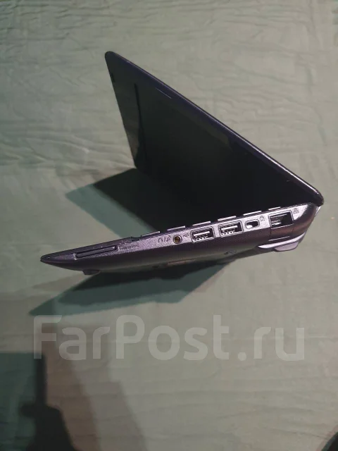 Asus Eee PC 1015BX. ��� 2048 ��, ���� 500���, WiFi: 1, ����������� �� 5��. ����