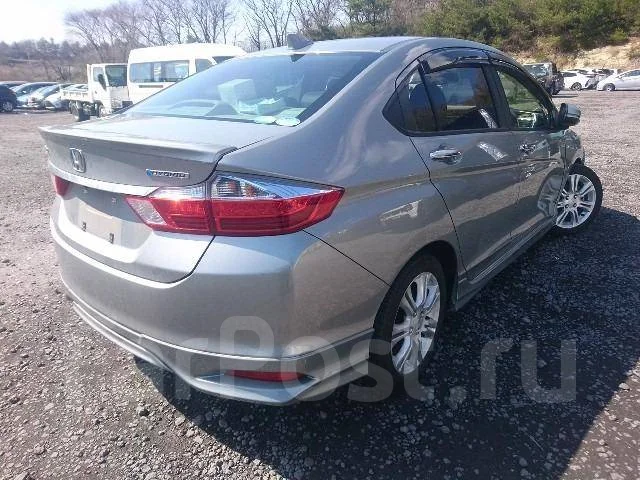 Honda Grace. GM4, LEB ����