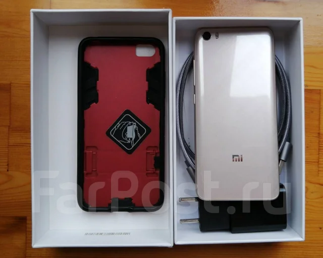 Xiaomi Mi5. �/�, �������, 3G, 4G LTE, Dual-SIM, NFC ����