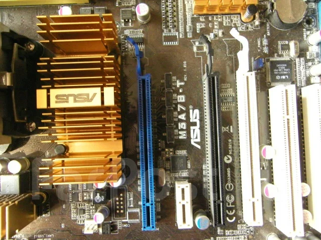 Socket AM2 ����