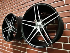Vossen VFS-5. 8.0/9.0x18", 5x112, ET45/35, �� 66,6���. ����