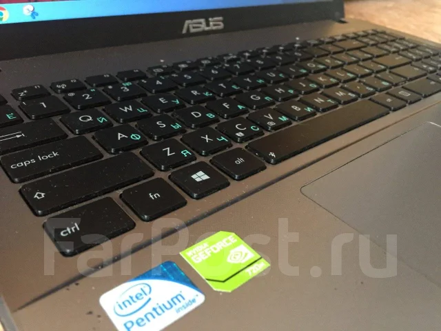 Asus X550CC. 15.6", 1,8����, ��� 4 ��, ���� 320���, WiFi: 1, Bluetooth: 1, ����������� �� 4��. ����