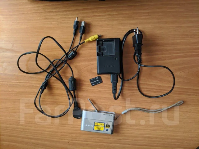 Sony Cyber-shot DSC-T70. 8 - 8.9 ��, ���: 3� ����