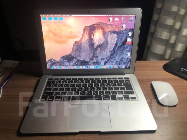 Apple MacBook. 13", 1,8����, ��� 4 ��, ���� 256���, WiFi: 1, Bluetooth: 1, ����������� �� 9��. ����