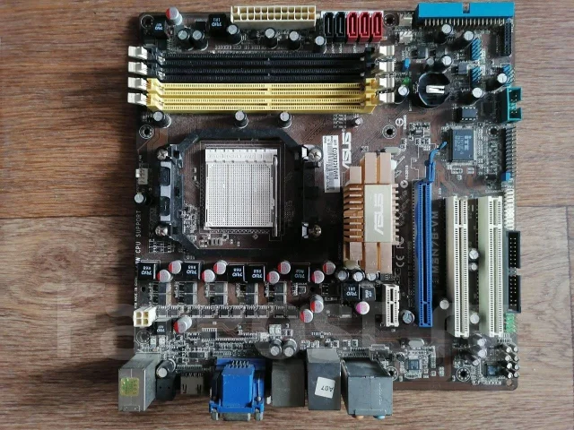 Socket AM2 ����