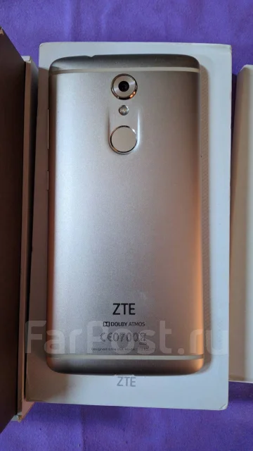 ZTE Axon 7 Mini. �/�, �������, 4G LTE, Dual-SIM, NFC ����