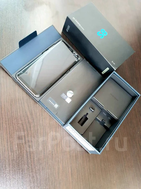 Samsung Galaxy S8. �/� ����