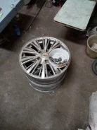 4 Racing. x16", 5x114.3 ����