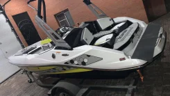 Scarab. 2019 ���, ����� 4,8��., ��������� ������������, 255��.�., ������ ����