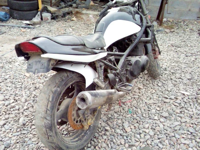 Suzuki GSF 400 Bandit ����