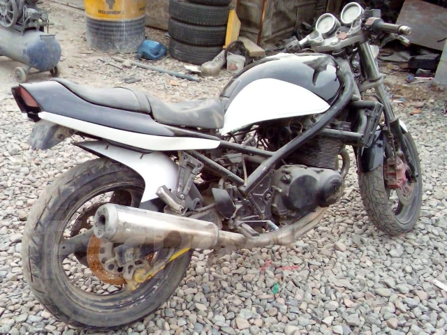 Suzuki GSF 400 Bandit ����
