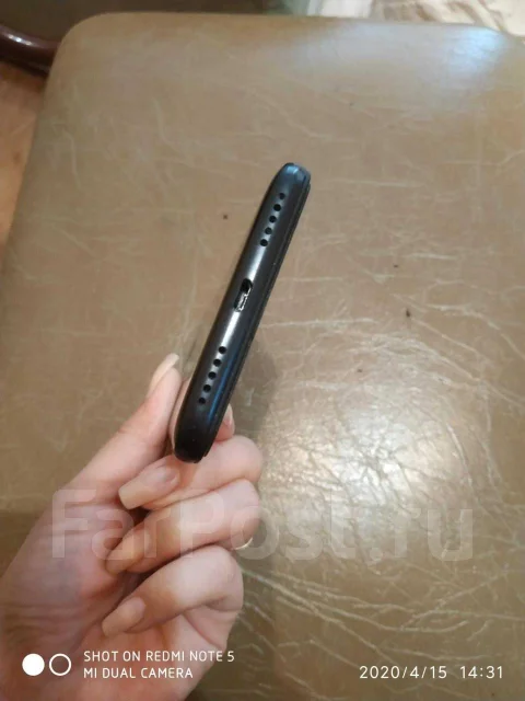 Xiaomi Redmi 7. �/�, ������, 3G, 4G LTE, Dual-SIM, NFC ����