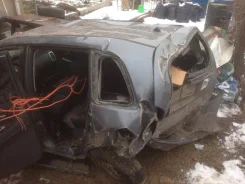 Suzuki Liana. JSAERC31S00364702, M16A1251900 ����