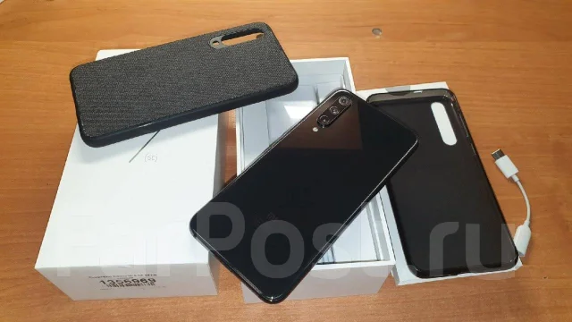 Xiaomi Mi9 SE. �/�, ������, 3G, 4G LTE, Dual-SIM, ����������, NFC ����