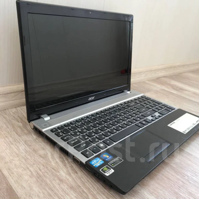 Acer Aspire V3-571G. 15.6", 2,2����, ��� 4 ��, ���� 320���, WiFi: 1, Bluetooth: 1, ����������� �� 2��. ����