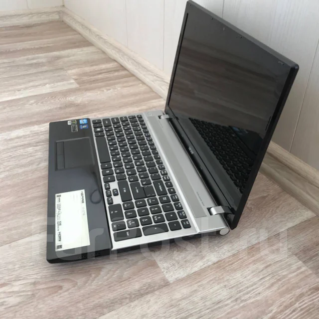 Acer Aspire V3-571G. 15.6", 2,2����, ��� 4 ��, ���� 320���, WiFi: 1, Bluetooth: 1, ����������� �� 2��. ����