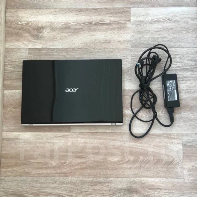Acer Aspire V3-571G. 15.6", 2,2����, ��� 4 ��, ���� 320���, WiFi: 1, Bluetooth: 1, ����������� �� 2��. ����