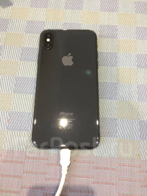 Apple iPhone X. �/�, ������, 3G, 4G LTE, NFC ����