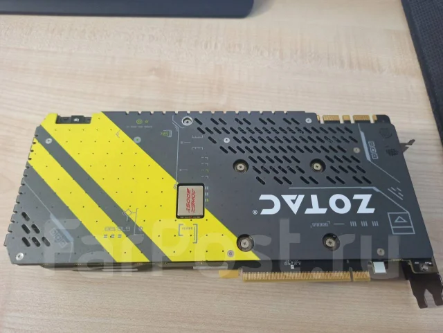 GeForce GTX 1070 ����