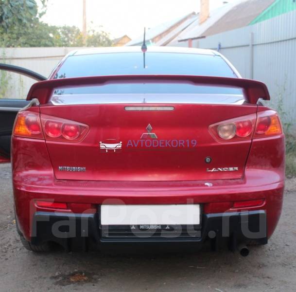 Накладка EVO на задний бампер Mitsubishi Lancer X (Мицубиси Лансер 10 ...