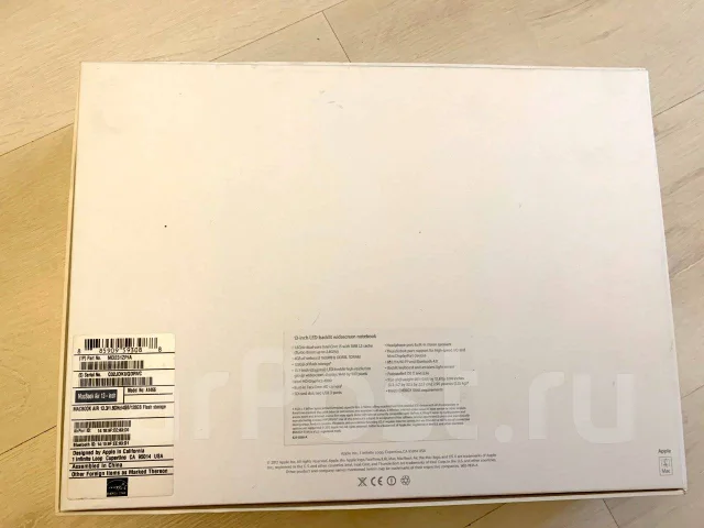 Apple MacBook Air 13 2012 Mid MD231. 13", 1,8����, ��� 4 ��, ���� 240���, WiFi: 1, Bluetooth: 1 ����