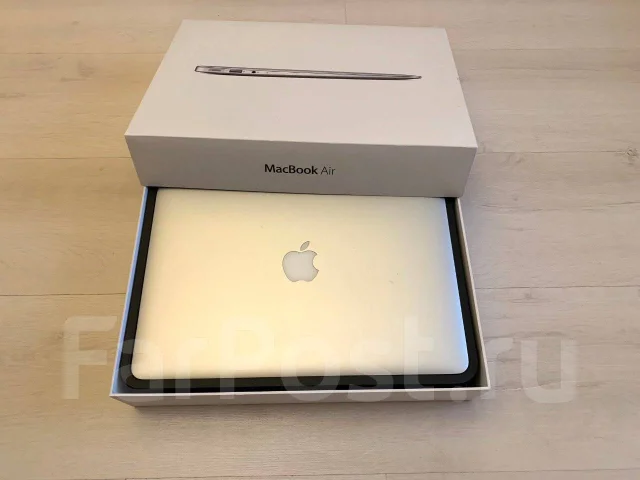 Apple MacBook Air 13 2012 Mid MD231. 13", 1,8����, ��� 4 ��, ���� 240���, WiFi: 1, Bluetooth: 1 ����
