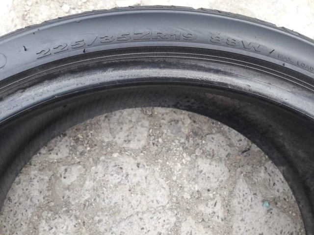 Hankook Ventus V4 ES H105. ������, �/�, ����� 10 % ����