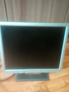 BenQ. 15" ����