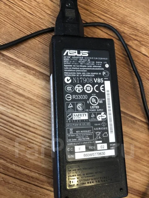 Asus A42F. 14", 2 000����, ��� 4 ��, ���� 320���, WiFi: 1, ����������� �� 4��. ����