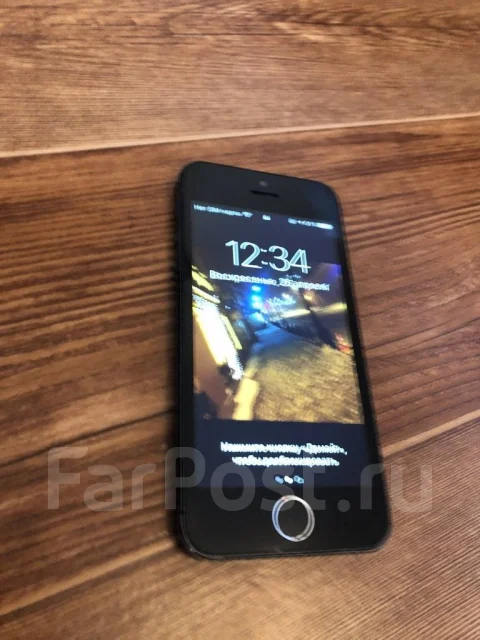 Apple iPhone 5. �/�, ������, 3G, 4G LTE ����