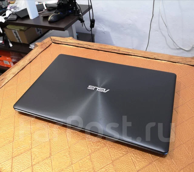 Asus X550CC. 15.6", 1,8����, ��� 4 ��, ���� 320���, WiFi: 1, Bluetooth: 1, ����������� �� 1��. ��� ����� �� �������� ����