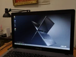 Asus X550CC. 15.6", 1,8����, ��� 4 ��, ���� 320���, WiFi: 1, Bluetooth: 1, ����������� �� 1��. ��� ����� �� �������� ����