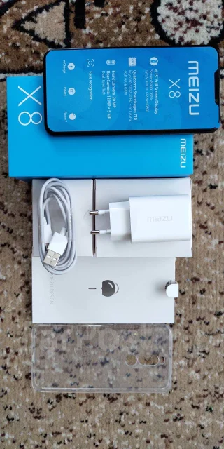 Meizu X8. �����, ������, 3G, 4G LTE, Dual-SIM ����