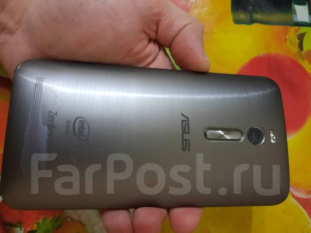 Asus ZenFone 2 Deluxe. �/� ����