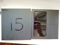 Meizu 15 Lite. �/�, 32 ��, �������, 3G, 4G LTE, Dual-SIM, NFC