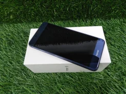 Honor 8. �/�, 64 ��, �����, 3G, 4G LTE, Dual-SIM, NFC ����