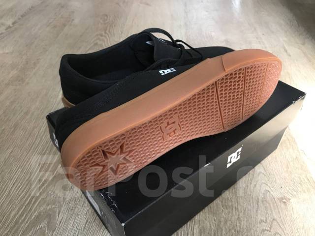 dc shoes 40 2 500