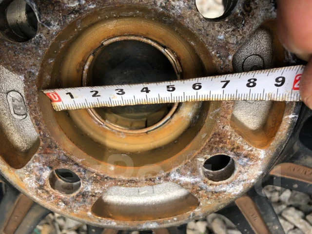 BADX Loxarny Parabola. 7.0x17", 4x100, ET53 ����