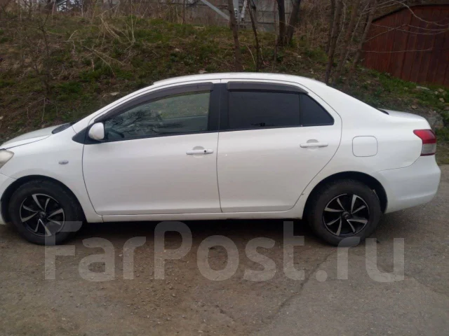 Toyota Belta. �������, ��������, 1.3 (87��.�.), ������, 200����. �� ����