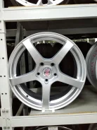 Alcasta M32. 7.0x17", 5x114.3, ET45, �� 60,1���. ����
