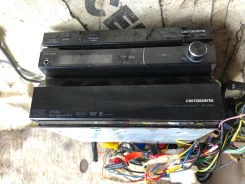 Pioneer Carrozzeria AVIC-VH9990 ����