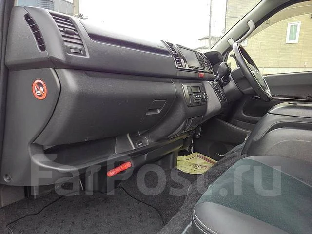 Toyota Hiace. �������, 4wd, 2.8 (144��.�.), ������, �/�. ��� ����� �� ������������ ����