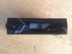 Pioneer MVH-S100UB ����