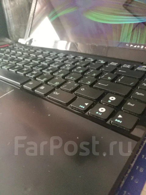 Asus Eee PC 1215P. 12.1", 1 660����, ��� 2048 ��, ���� 250���, WiFi: 1 ����