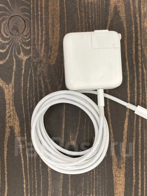 Apple MacBook Air 13 2018. 13.3", 1,6����, ��� 8 ��, ���� 256���, WiFi: 1, Bluetooth: 1, ����������� �� 13��. ����