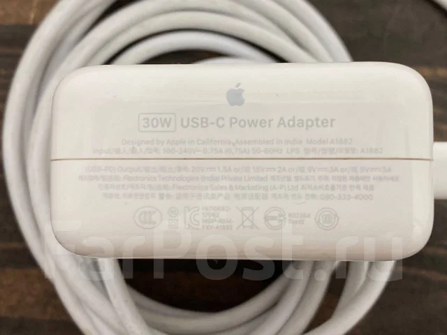Apple MacBook Air 13 2018. 13.3", 1,6����, ��� 8 ��, ���� 256���, WiFi: 1, Bluetooth: 1, ����������� �� 13��. ����